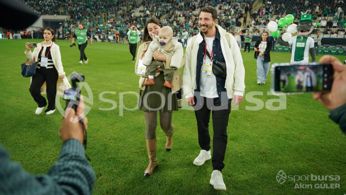 BURSASPOR - MENEMEN FK MAÇ FOTOĞRAFLARI