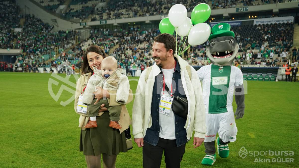 BURSASPOR - MENEMEN FK MAÇ FOTOĞRAFLARI