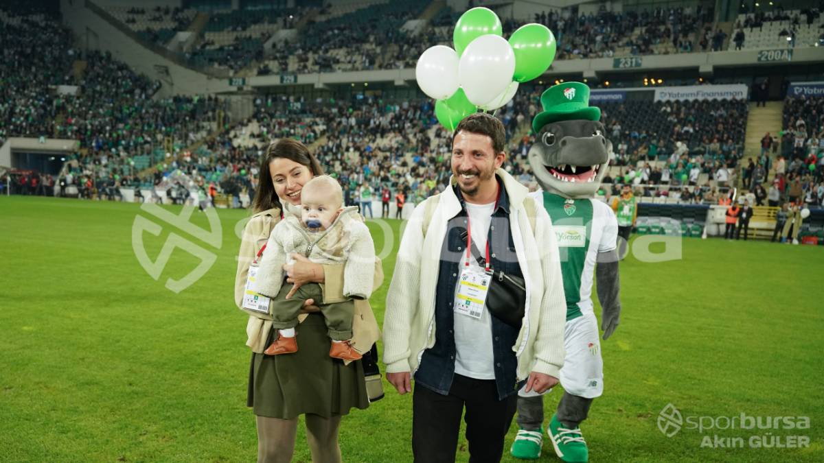 BURSASPOR - MENEMEN FK MAÇ FOTOĞRAFLARI