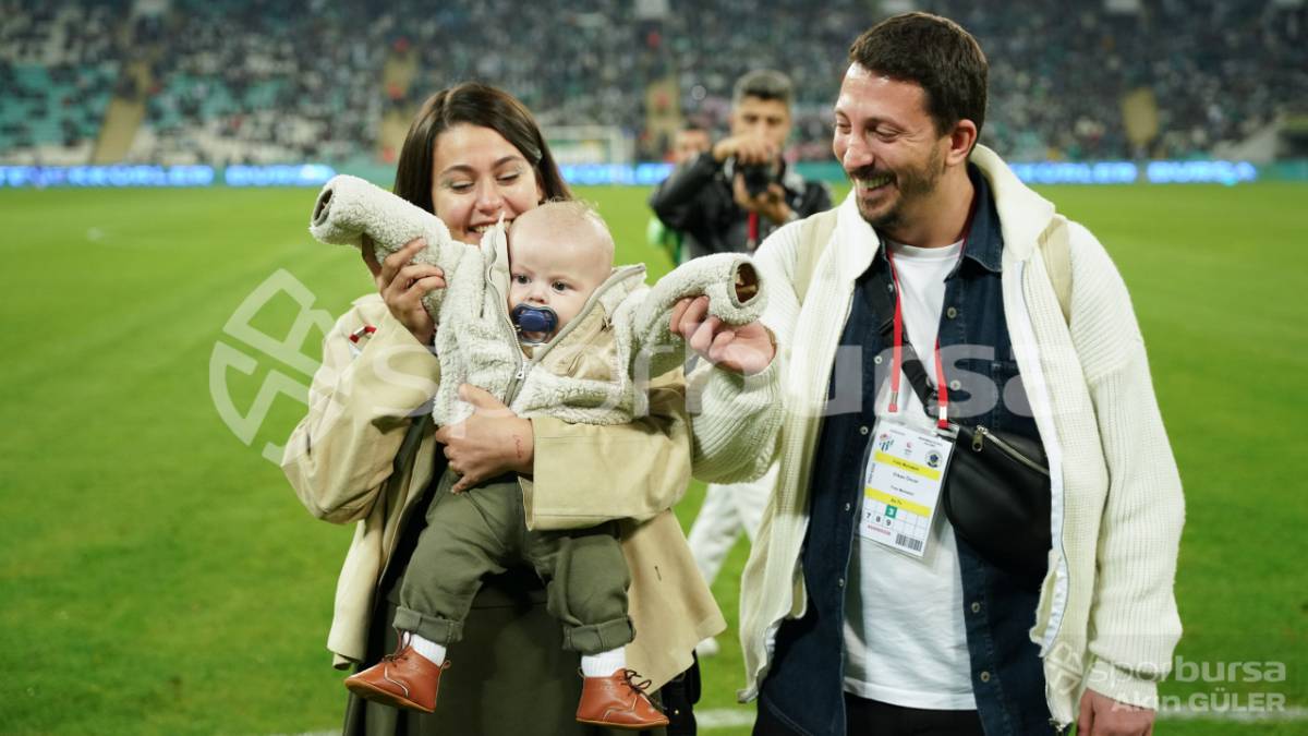 BURSASPOR - MENEMEN FK MAÇ FOTOĞRAFLARI