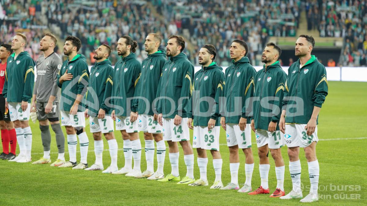 BURSASPOR - MENEMEN FK MAÇ FOTOĞRAFLARI