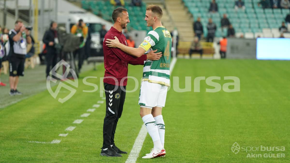 BURSASPOR - MENEMEN FK MAÇ FOTOĞRAFLARI