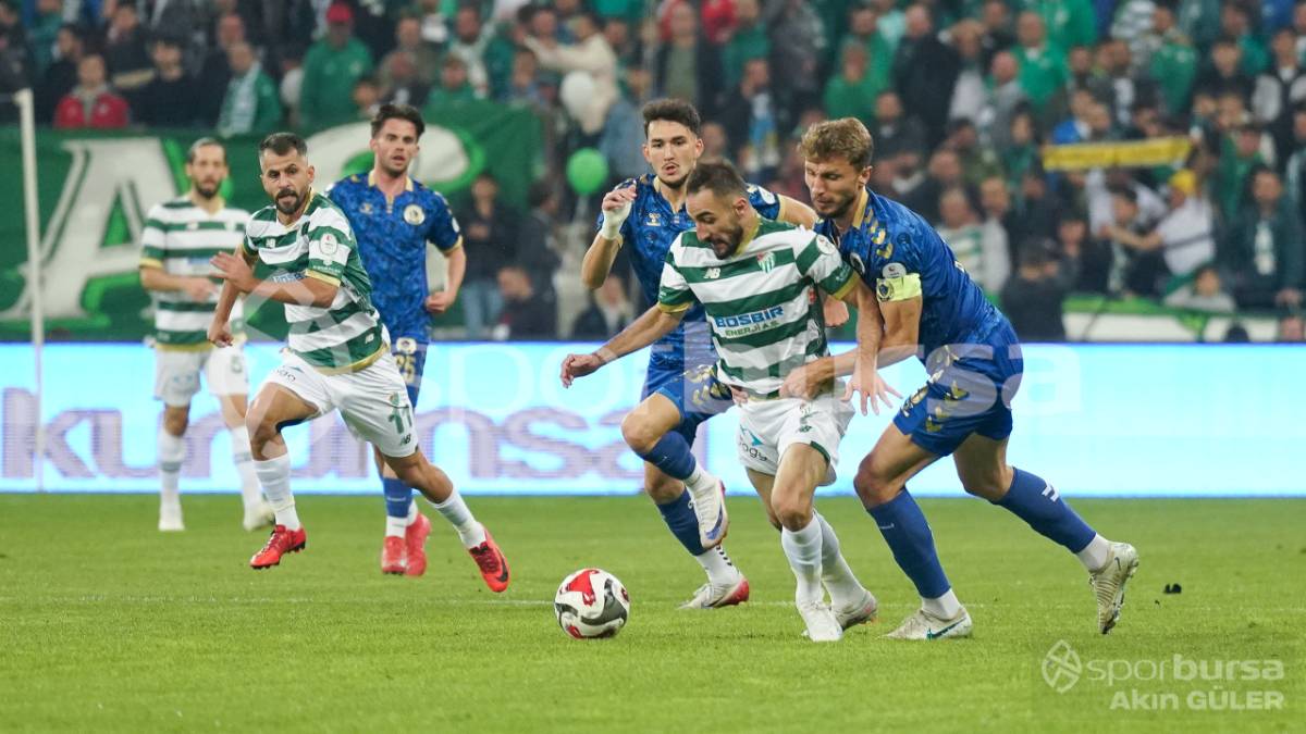BURSASPOR - MENEMEN FK MAÇ FOTOĞRAFLARI