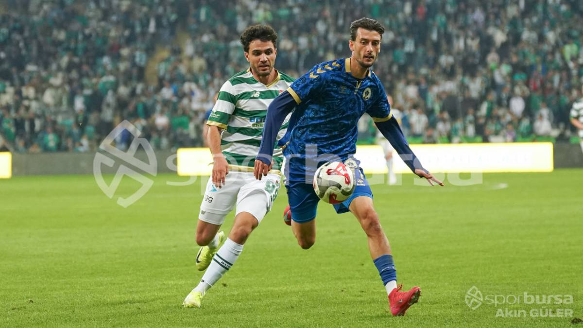 BURSASPOR - MENEMEN FK MAÇ FOTOĞRAFLARI