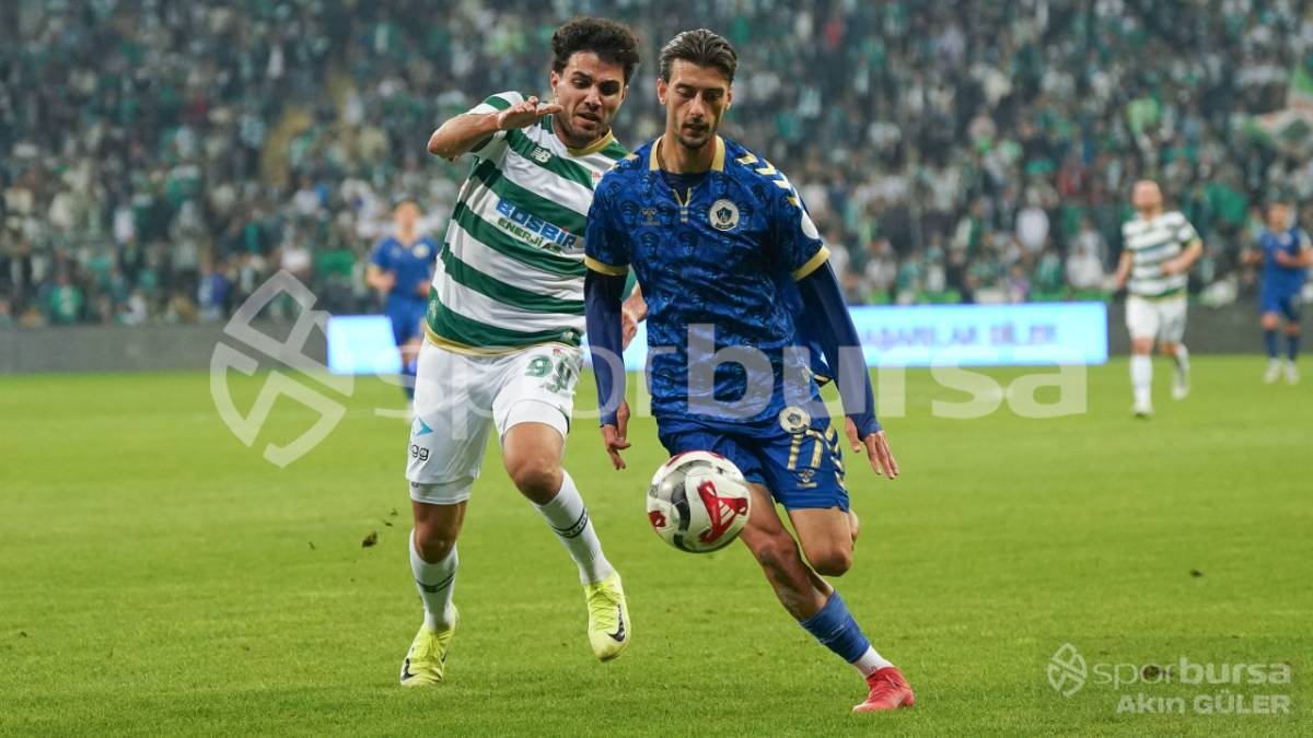 BURSASPOR - MENEMEN FK MAÇ FOTOĞRAFLARI