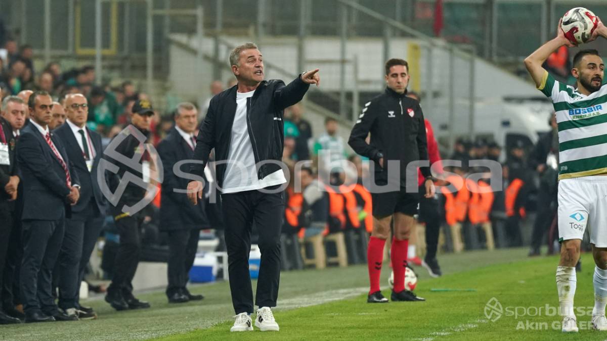 BURSASPOR - MENEMEN FK MAÇ FOTOĞRAFLARI