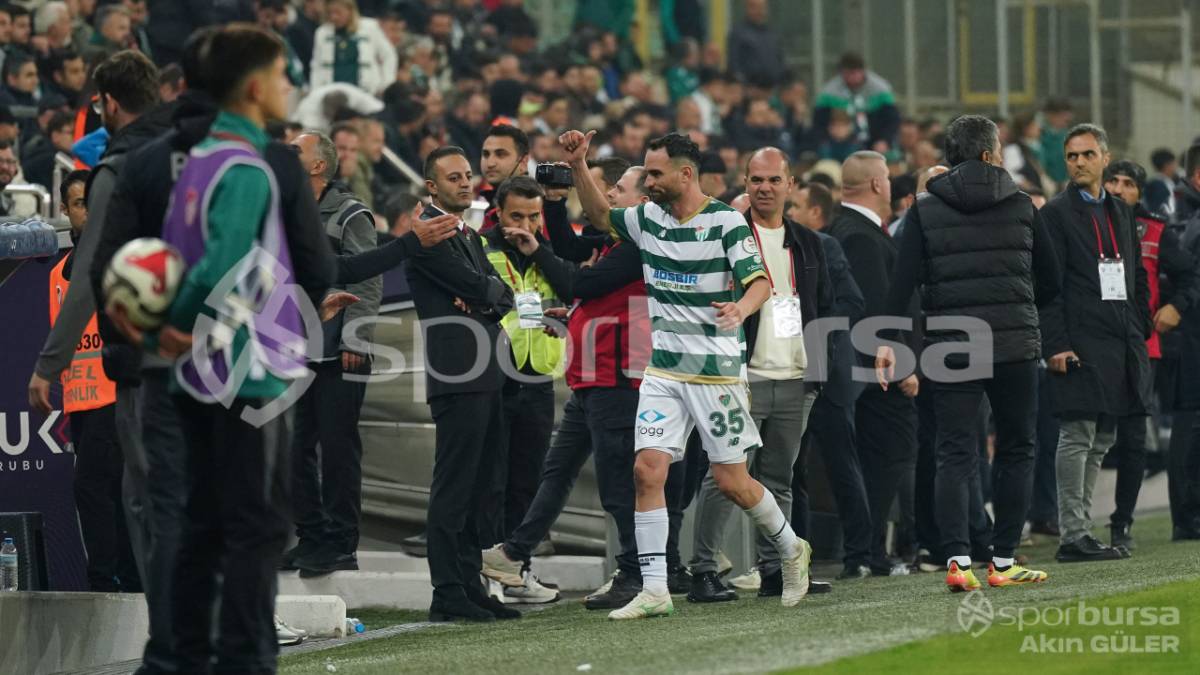 BURSASPOR - MENEMEN FK MAÇ FOTOĞRAFLARI