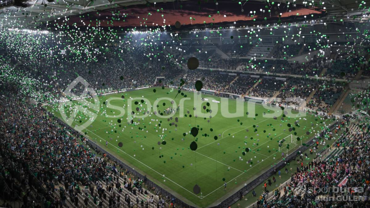 BURSASPOR - MENEMEN FK MAÇ FOTOĞRAFLARI