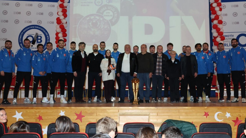 Nilüferli hentbolcular liseli gençlerle buluştu