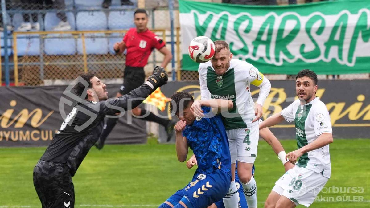 MENEMEN FK - BURSASPOR MAÇ FOTOĞRAFLARI