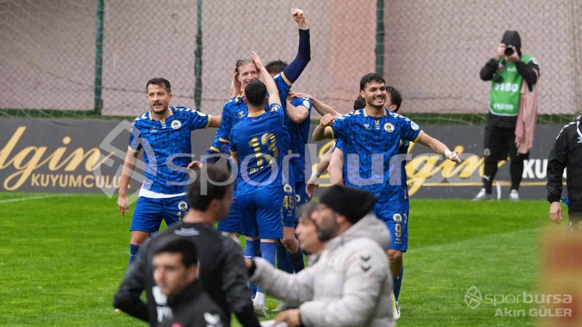 MENEMEN FK - BURSASPOR MAÇ FOTOĞRAFLARI