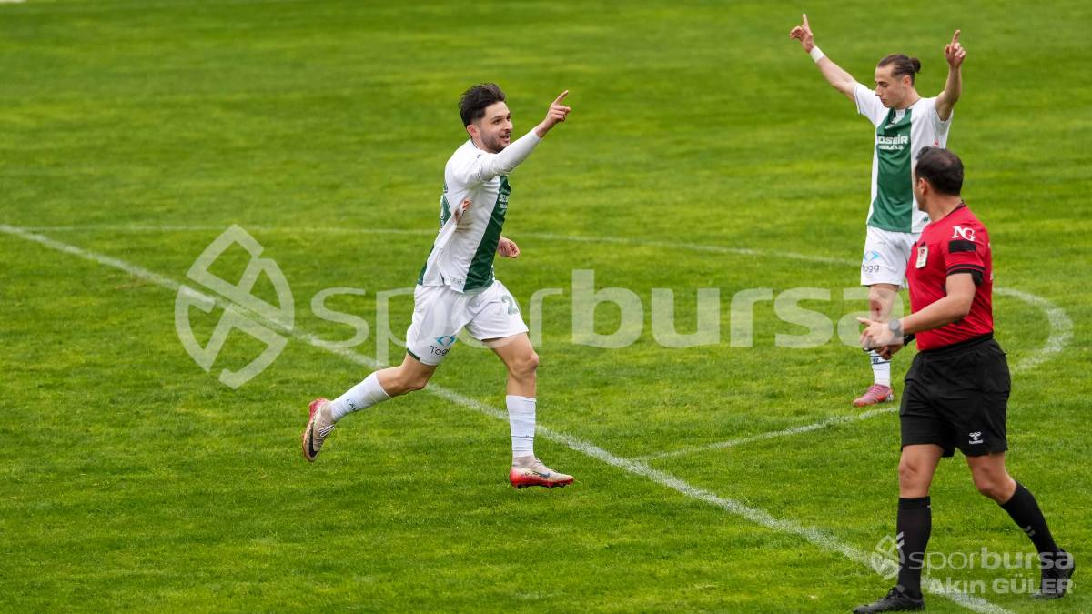 MENEMEN FK - BURSASPOR MAÇ FOTOĞRAFLARI
