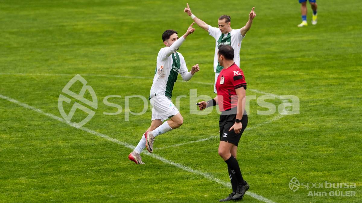 MENEMEN FK - BURSASPOR MAÇ FOTOĞRAFLARI