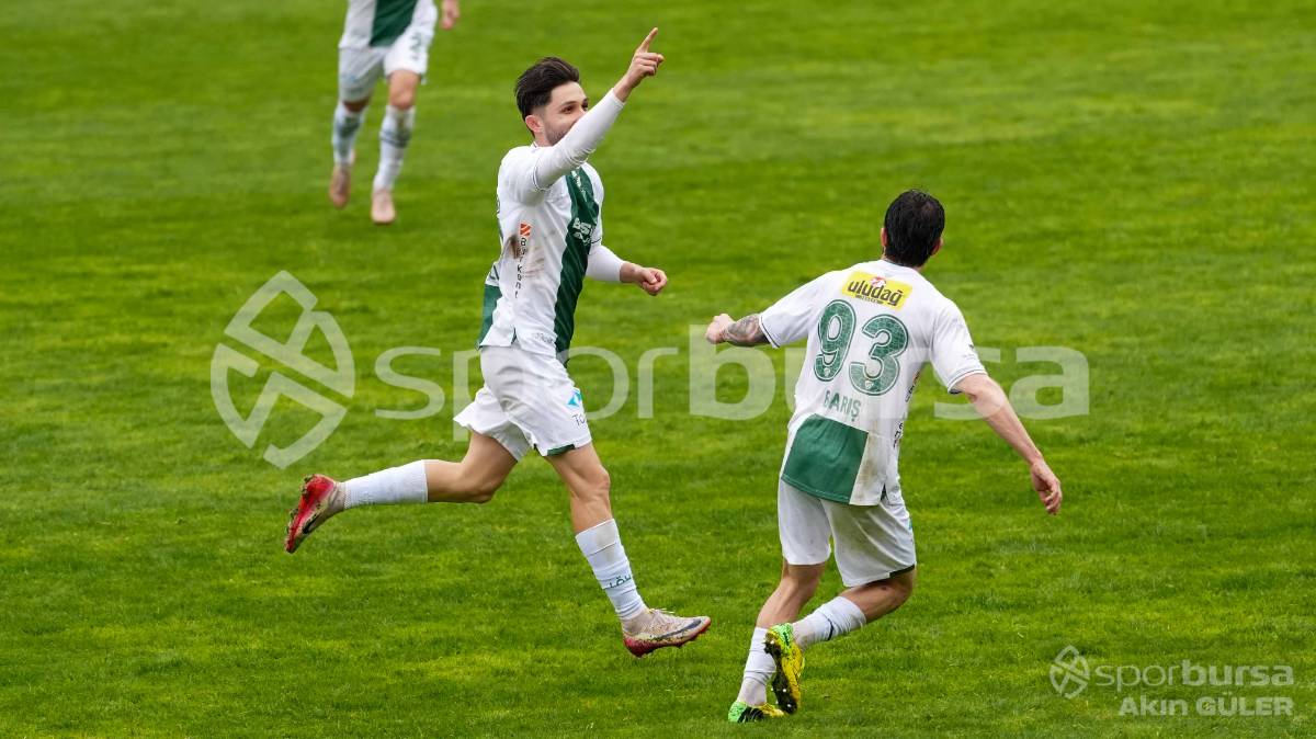 MENEMEN FK - BURSASPOR MAÇ FOTOĞRAFLARI