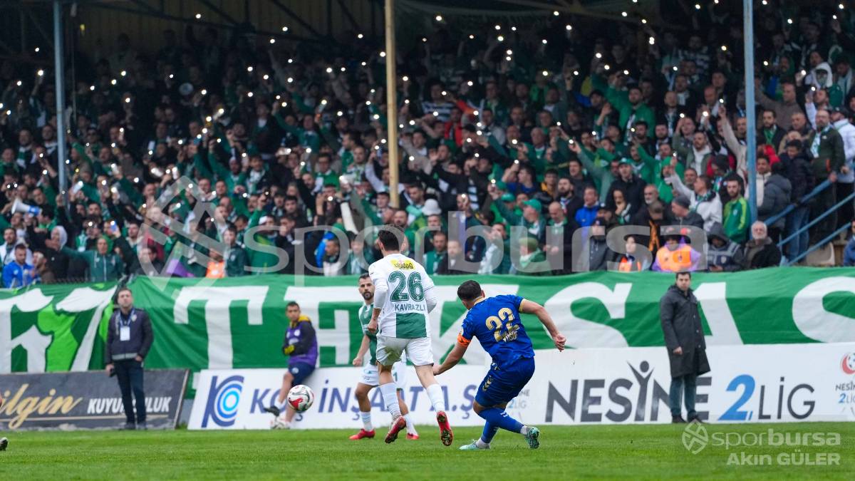MENEMEN FK - BURSASPOR MAÇ FOTOĞRAFLARI