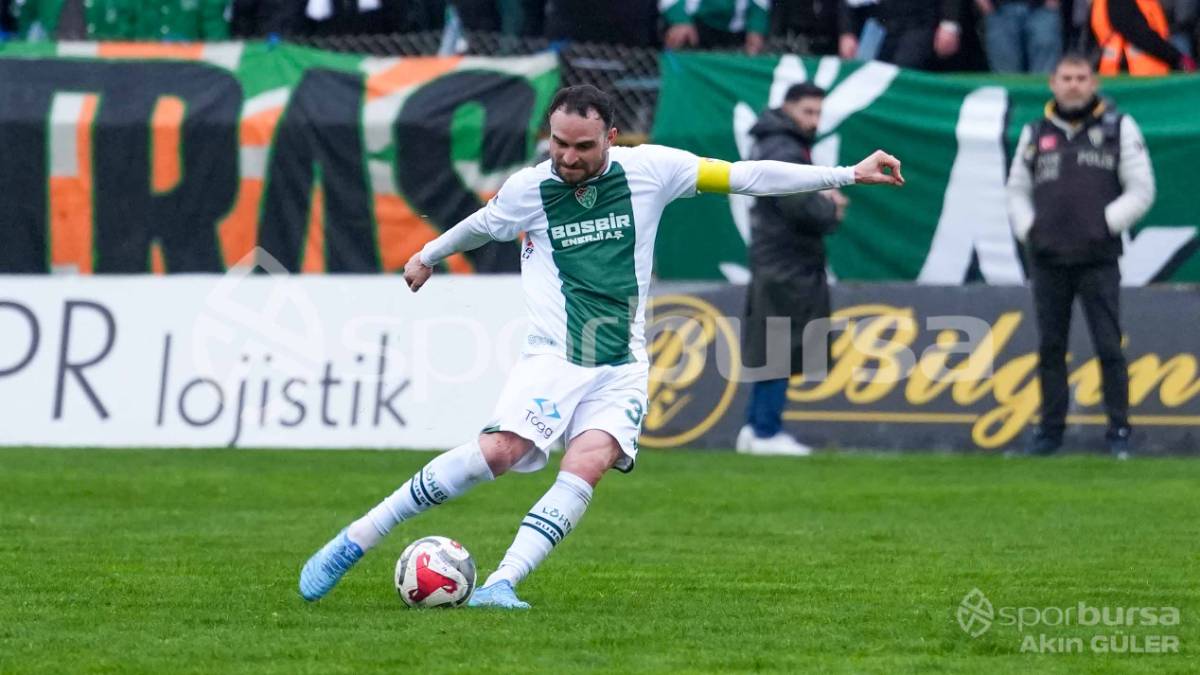 MENEMEN FK - BURSASPOR MAÇ FOTOĞRAFLARI