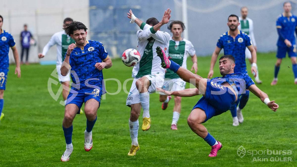 MENEMEN FK - BURSASPOR MAÇ FOTOĞRAFLARI