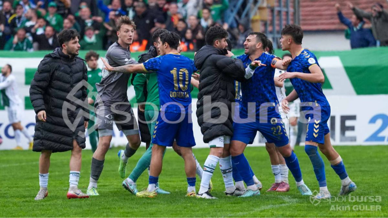 Çelik: Menemen’de tekme, dirsek atıp küfrettiler!