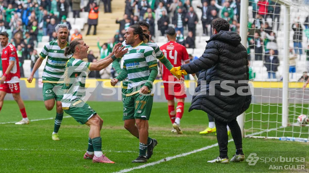 BURSASPOR - AKSARAY BELEDİYESPOR MAÇ FOTOĞRAFLARI