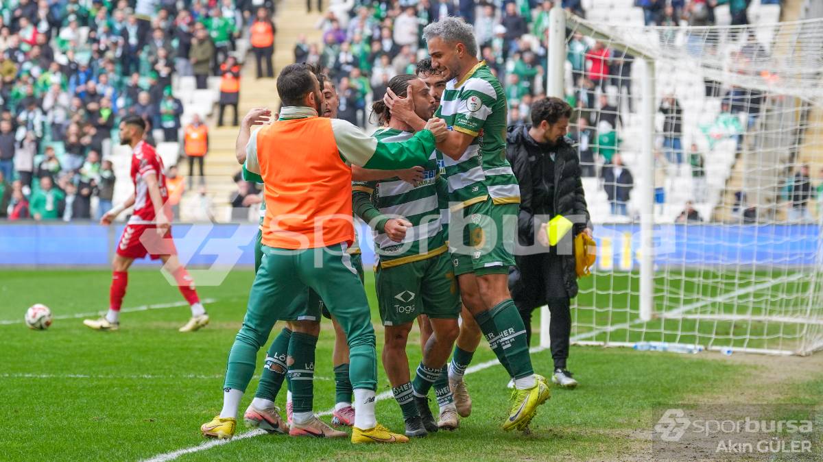 BURSASPOR - AKSARAY BELEDİYESPOR MAÇ FOTOĞRAFLARI