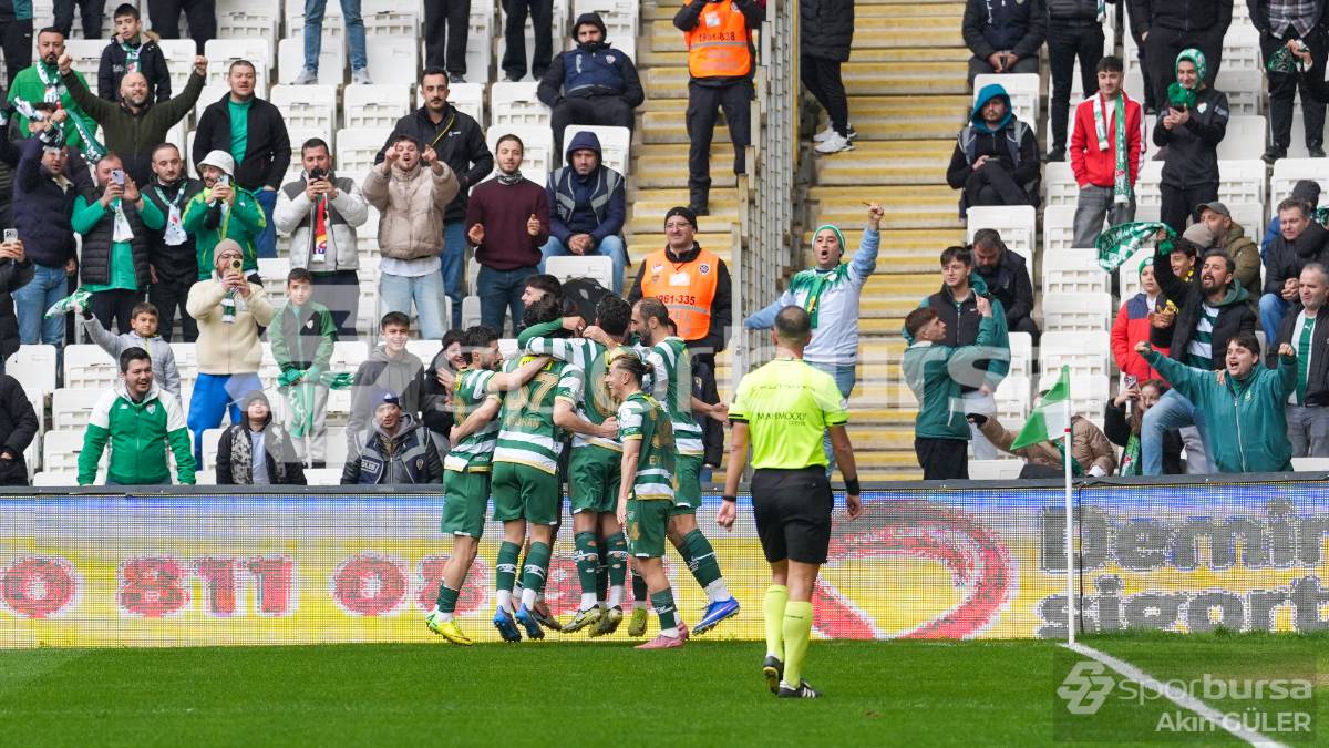 BURSASPOR - AKSARAY BELEDİYESPOR MAÇ FOTOĞRAFLARI