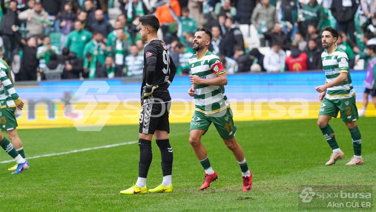 BURSASPOR - AKSARAY BELEDİYESPOR MAÇ FOTOĞRAFLARI
