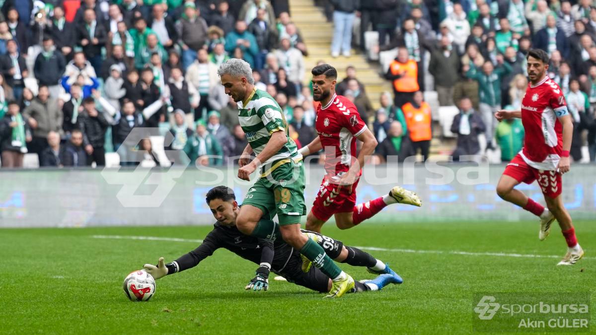 BURSASPOR - AKSARAY BELEDİYESPOR MAÇ FOTOĞRAFLARI