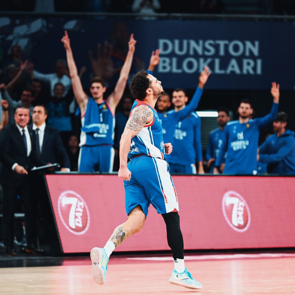 Efes'ten Madrid zaferi