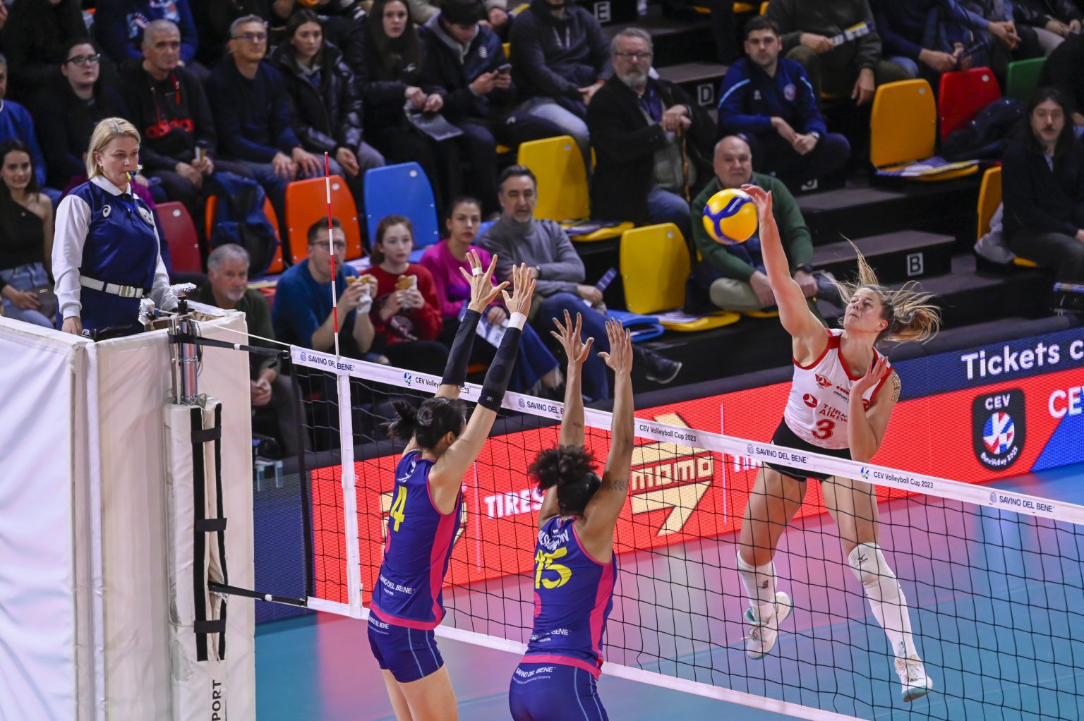 Türk Hava Yolları, Scandicci’ye 3-0 mağlup oldu