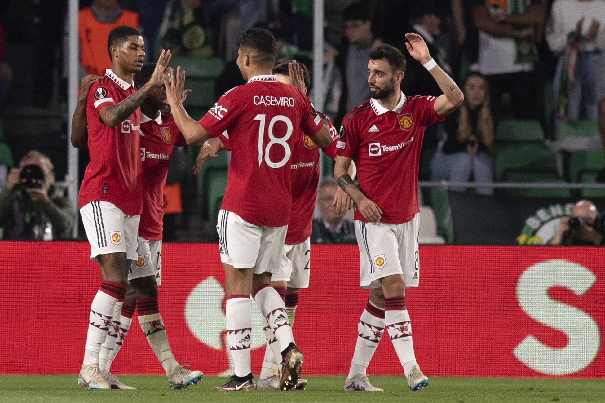 Manchester United çeyrek finalde