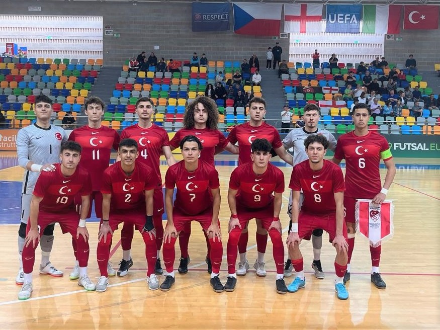 Futsal Milli Takımı Çekya'ya 4-2 mağlup oldu