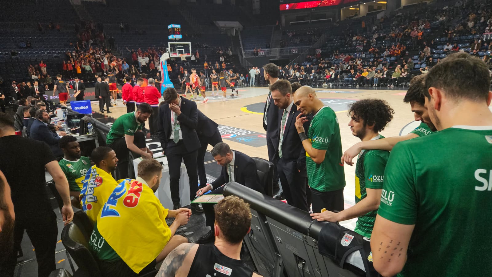 Galatasaray NEF 91-80 Frutti Extra Bursaspor