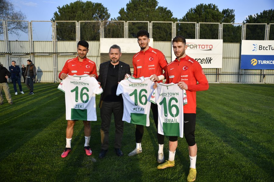 Millilere Bursaspor forması
