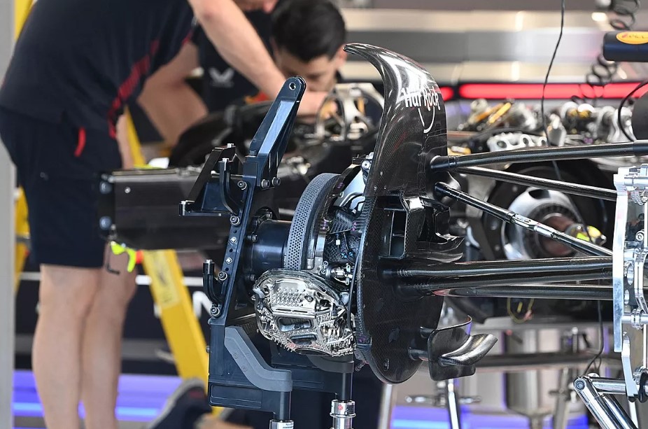 Red Bull'un fren güncellemeleri başarıya götürüyor
