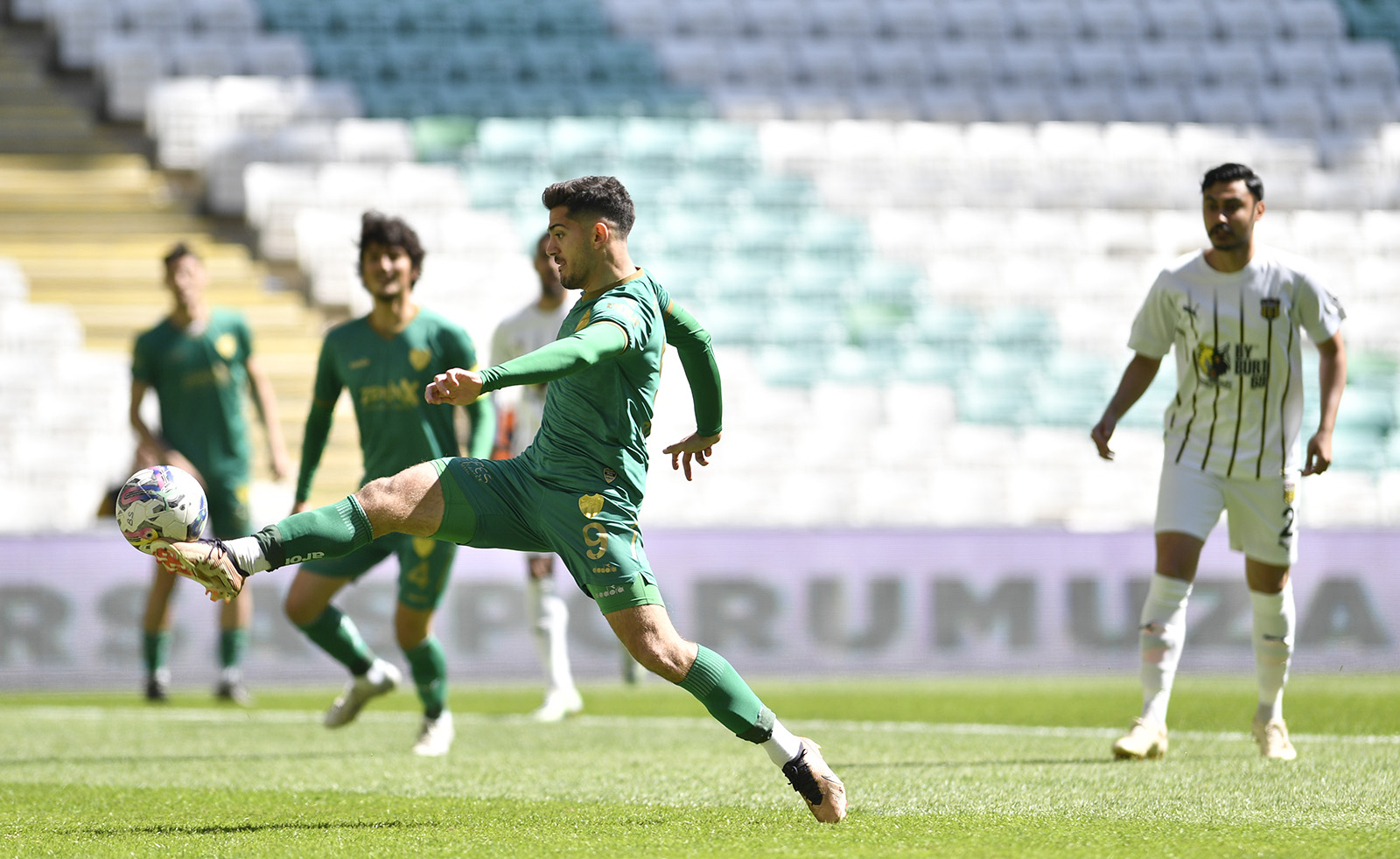 Berat Altındiş'ten hat-trick