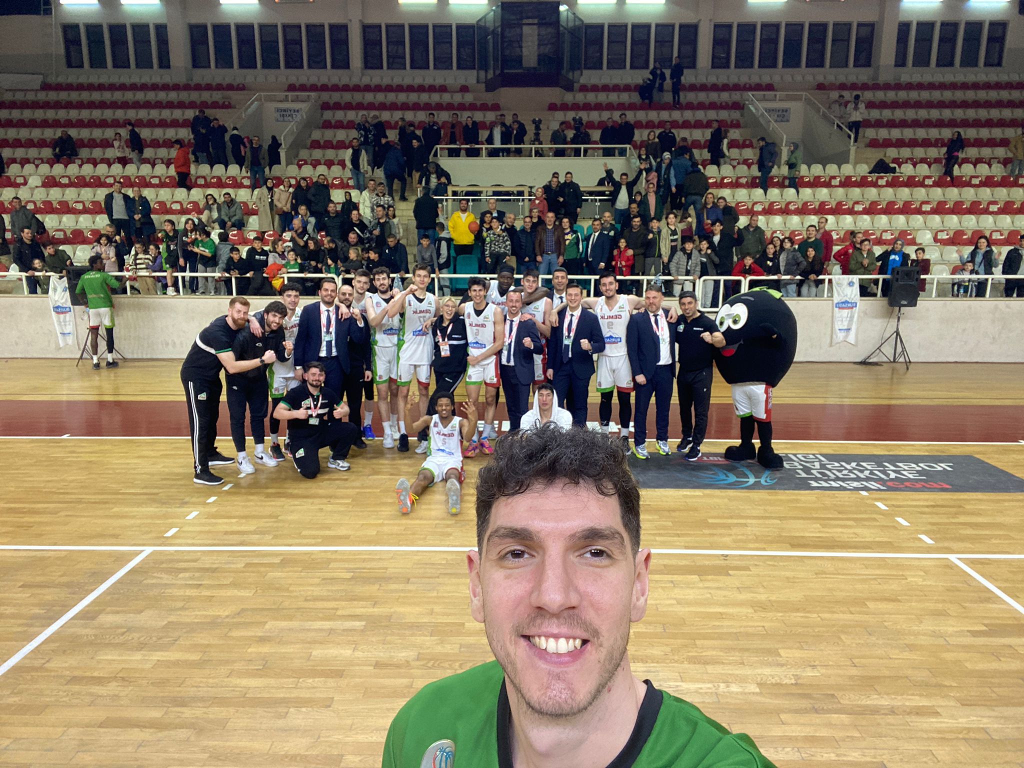Gemlik'ten kritik galibiyet