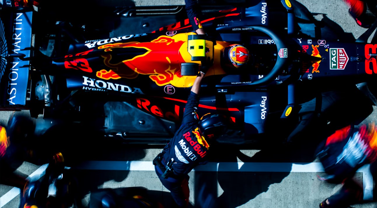 Melbourne'de en hızlı pit stop Red Bull'dan