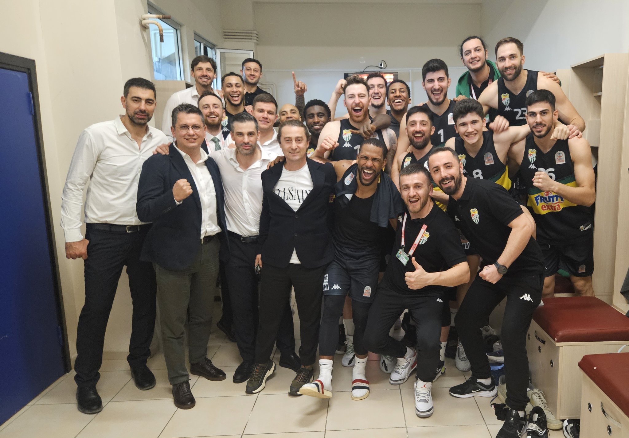 Büyükçekmece 85-87 Frutti Extra Bursaspor