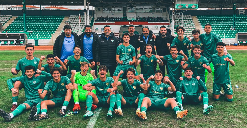 Bursaspor yarı finalde Trabzonspor’la oynayacak