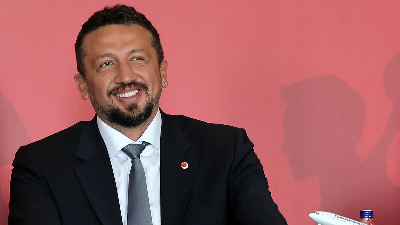 Hidayet Türkoğlu'ndan TOFAŞ'a tebrik geldi