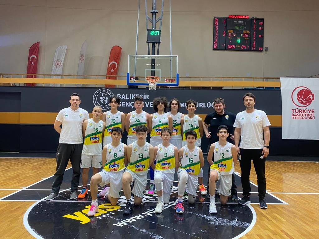 Bursaspor 85-41 Lüleburgaz Akın Koleji