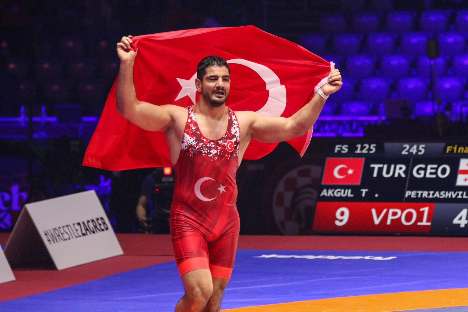 Taha Akgül'den bir Avrupa Şampiyonluğu daha