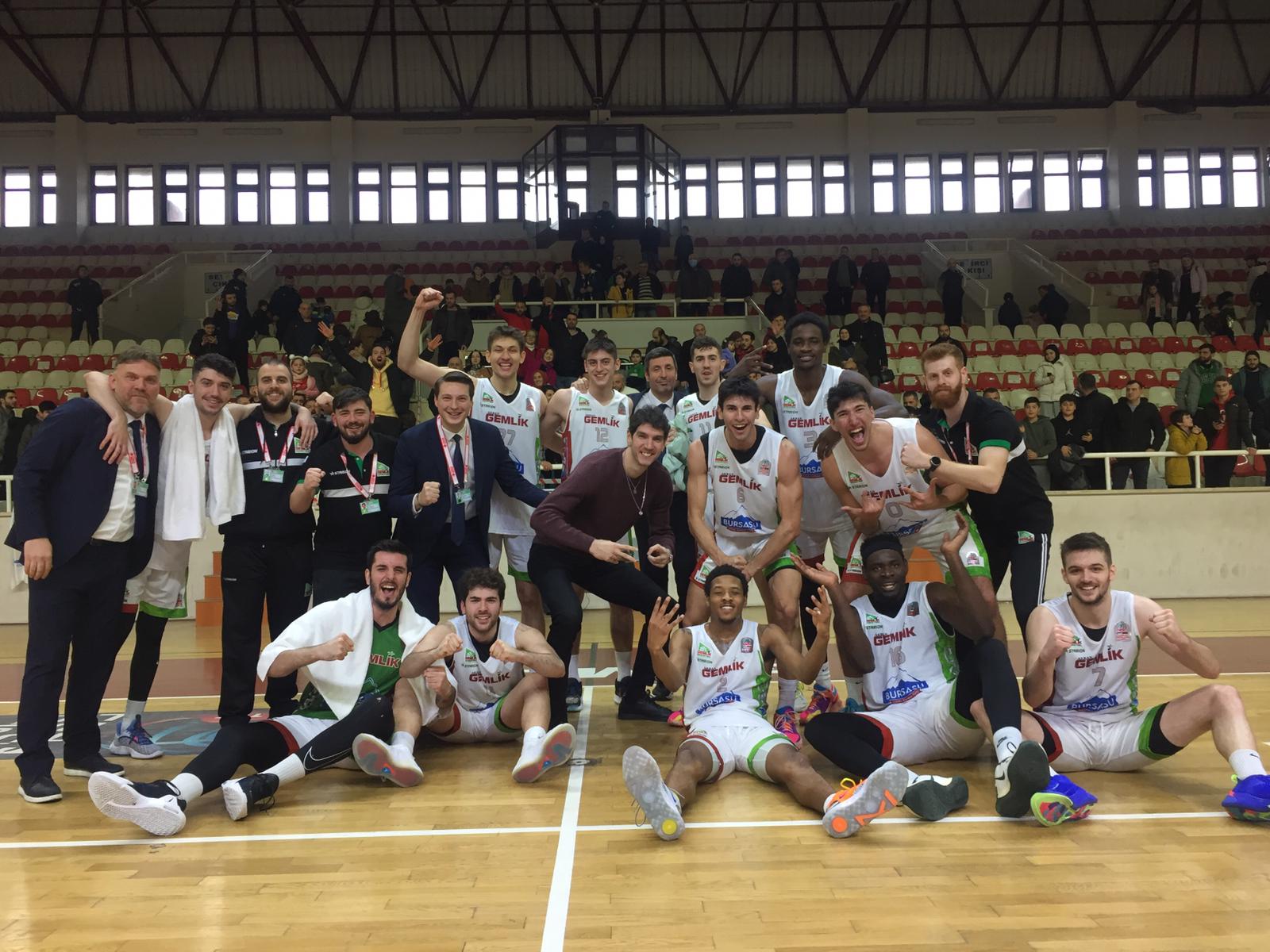 Akran Gemlik kritik maça çıkıyor!