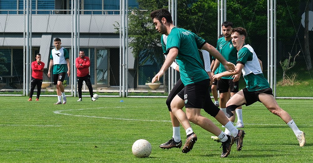 Bursaspor kritik maça hazırlanıyor