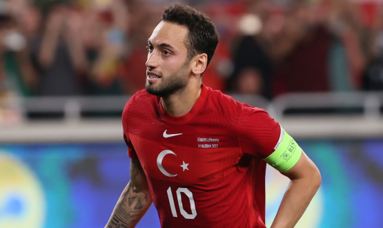 TFF'den Çalhanoğlu'na tebrik
