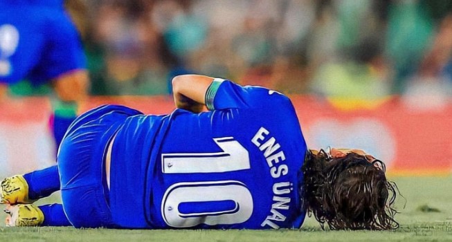 Bursaspor'dan Enes Ünal'a mesaj