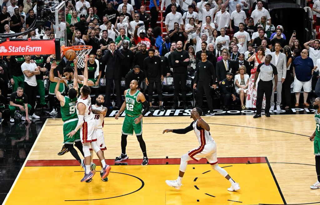 Celtics, 3-0'dan 3-3’e getirdi!