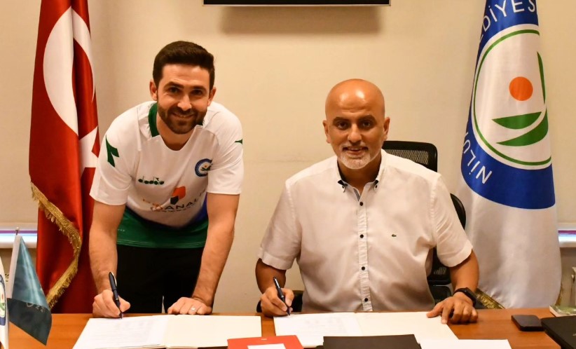 Bursaspor'un eski futbolcusu Nilüfer FK'da