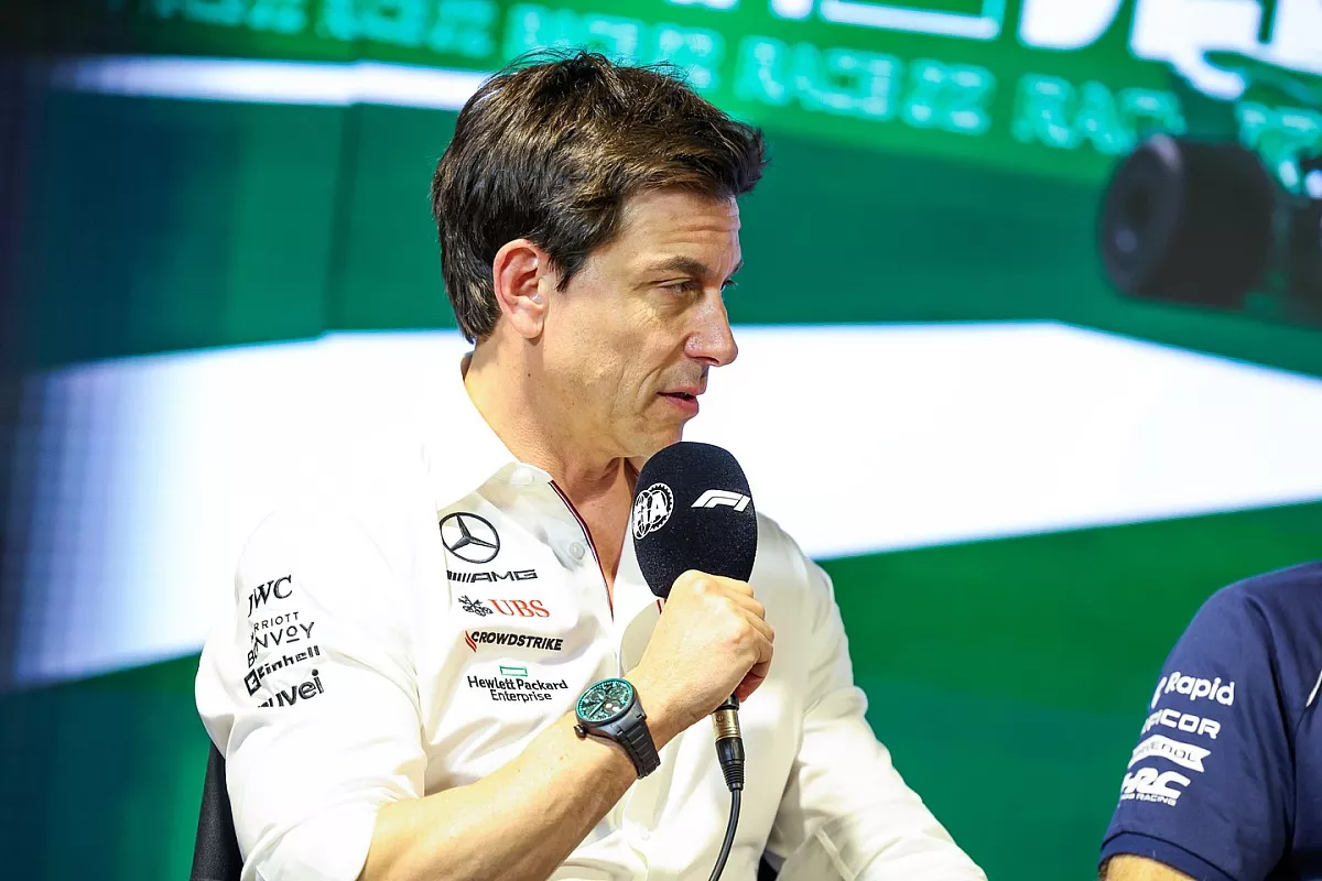Wolff'un Verstappen pişmanlığı