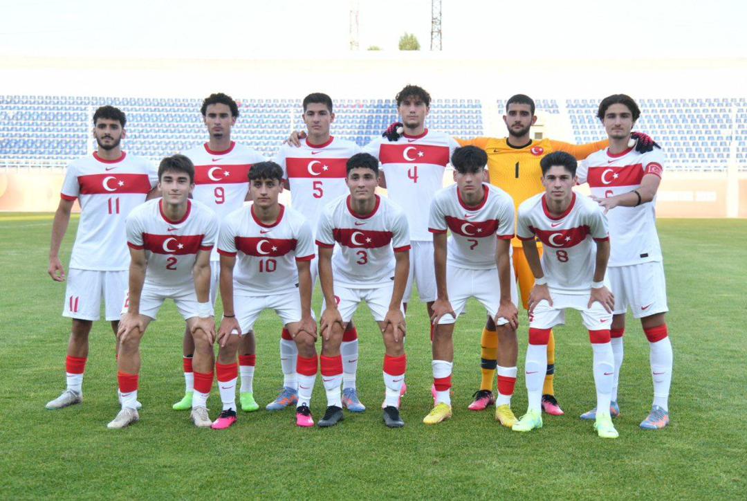 U18'in rakibi Özbekistan
